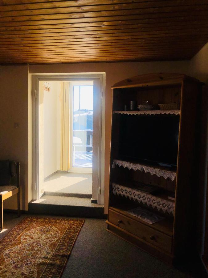 Haus Hubertus Apartment Вилинген Екстериор снимка